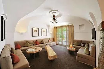 ガストフ ツア ポスト